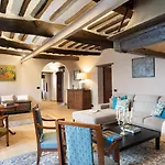 Villa Terra Di Siena 14, Emma