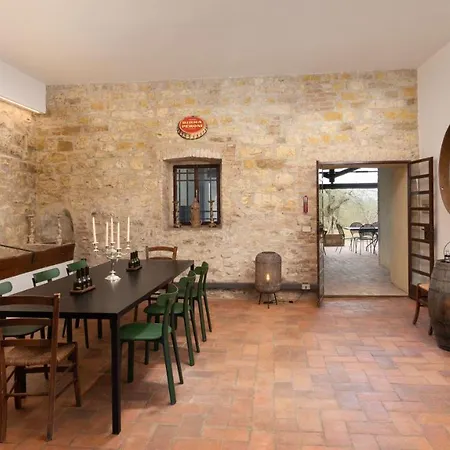 Terra Di Siena 12, Emma